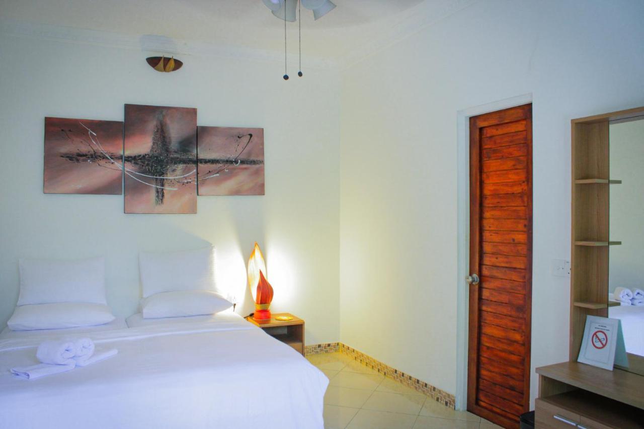 Aloha Beach Inn 心玛芙市 外观 照片